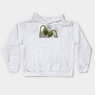 Poppy Buds in the rain. Kids Hoodie